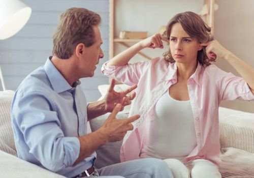 上海市婚外恋调查：他俩有说有笑，我显得有些多余